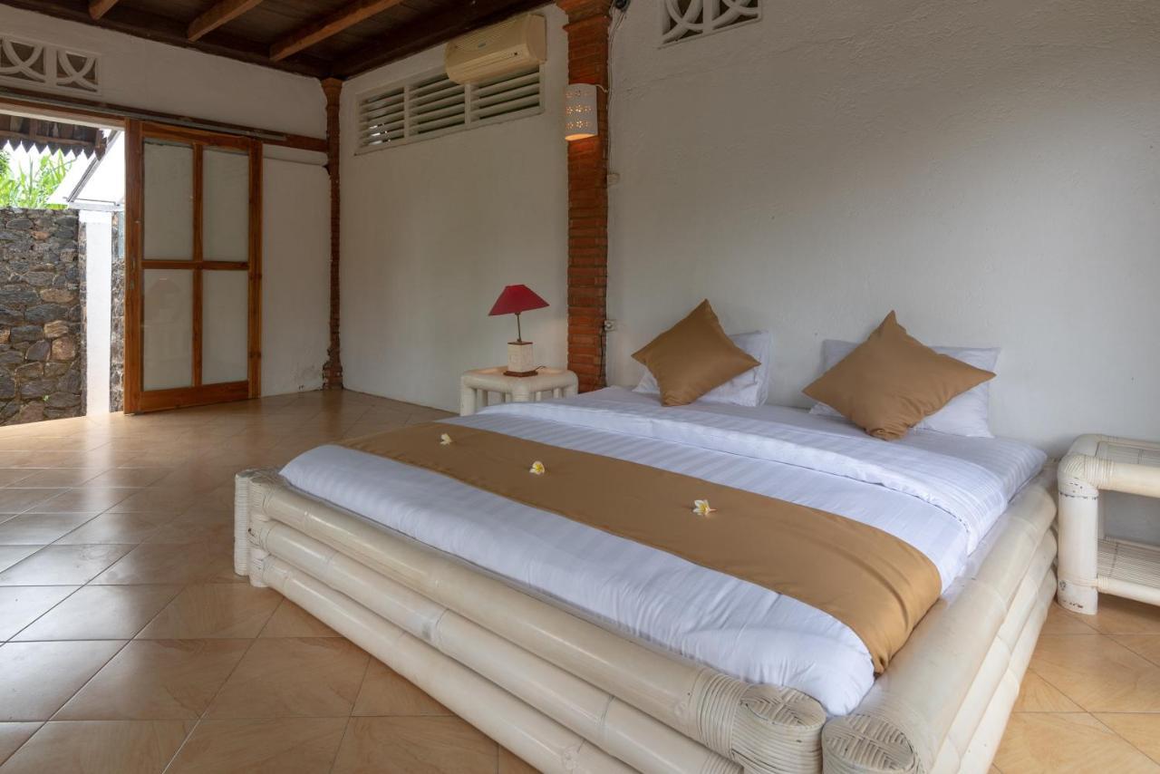 Villa Dinding Batu Singaraja Dış mekan fotoğraf