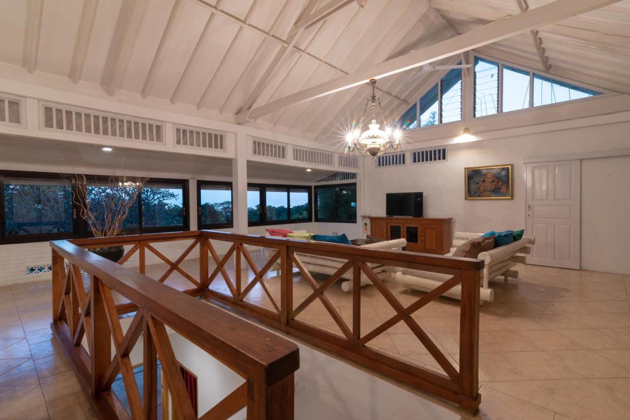 Villa Dinding Batu Singaraja Dış mekan fotoğraf